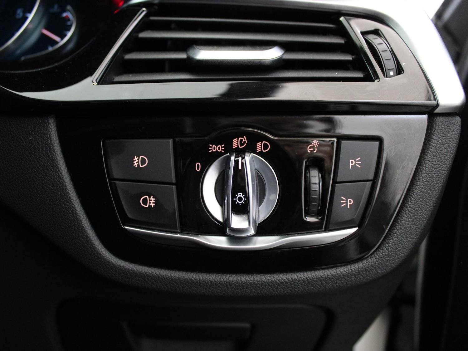 Used BMW 5 Series 2018 for sale - 77374245: Photo 31