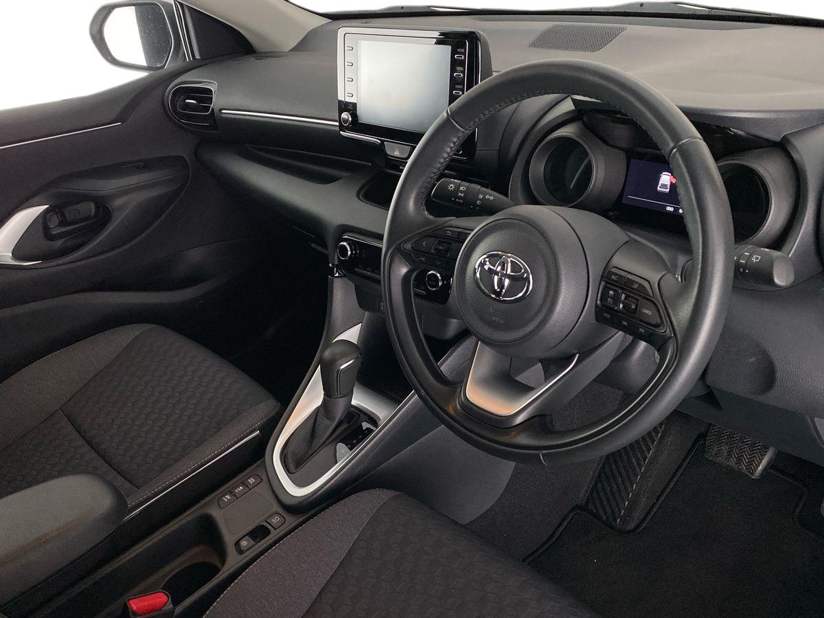 Used Toyota Yaris 2023 for sale - 76373952: Photo 12