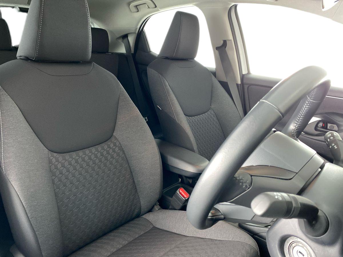 Used Toyota Yaris 2023 for sale - 76373952: Photo 13