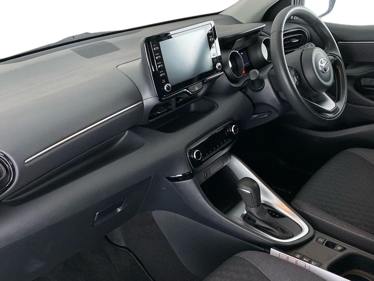 Used Toyota Yaris 2023 for sale - 76373952: Photo 14