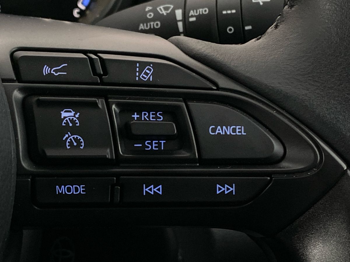 Used Toyota Yaris 2023 for sale - 76373952: Photo 24