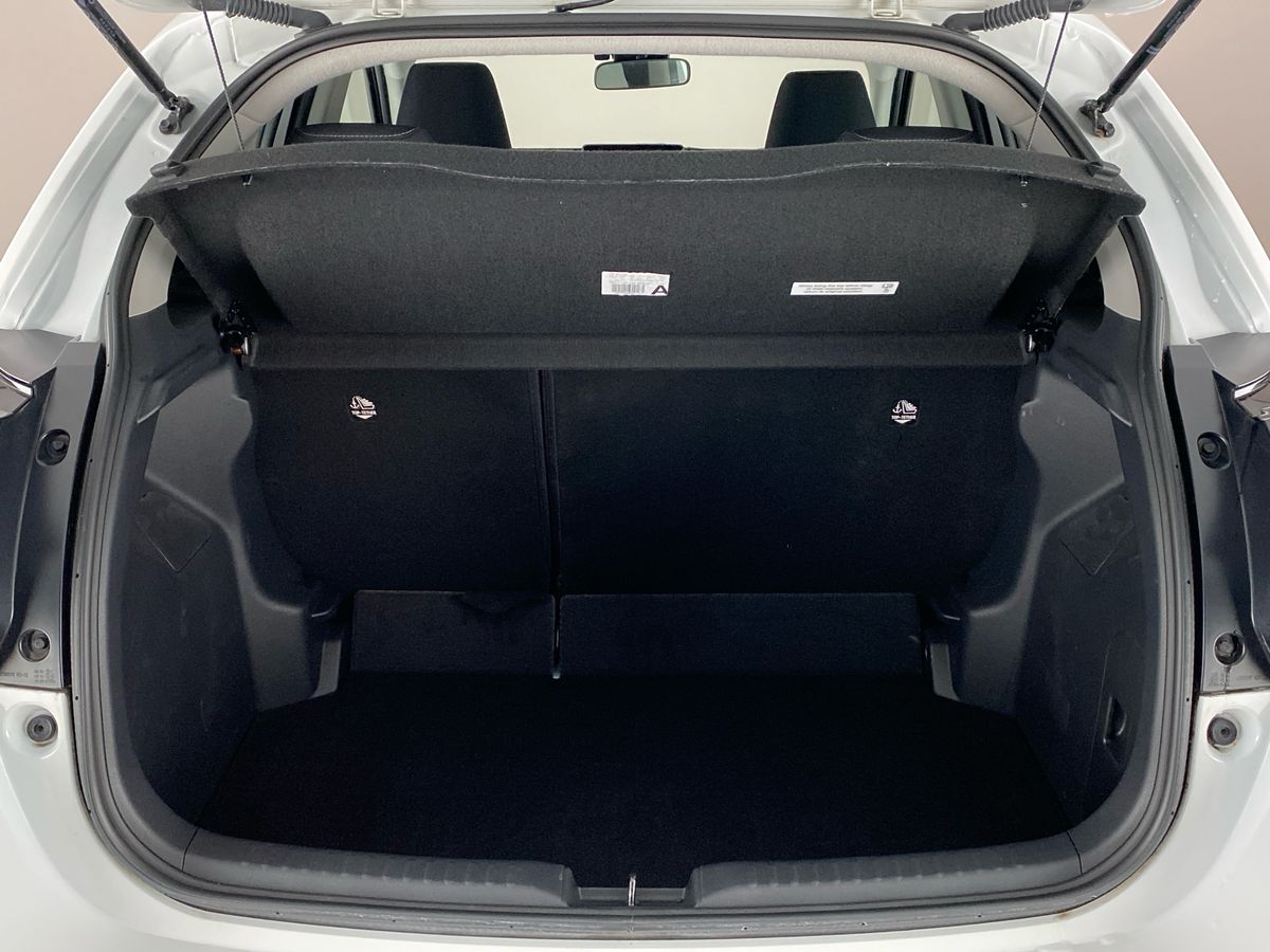 Used Toyota Yaris 2023 for sale - 76373952: Photo 27