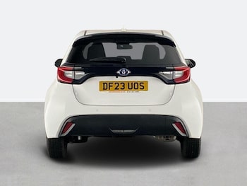 Used Toyota Yaris 2023 for sale - 76373952: Photo