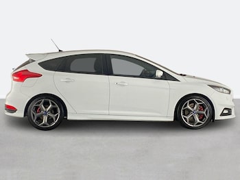 Used Ford Focus 2016 for sale - 77472846: Photo