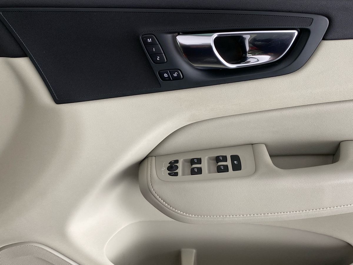 Used Volvo XC60 2020 for sale - 76929201: Photo 27