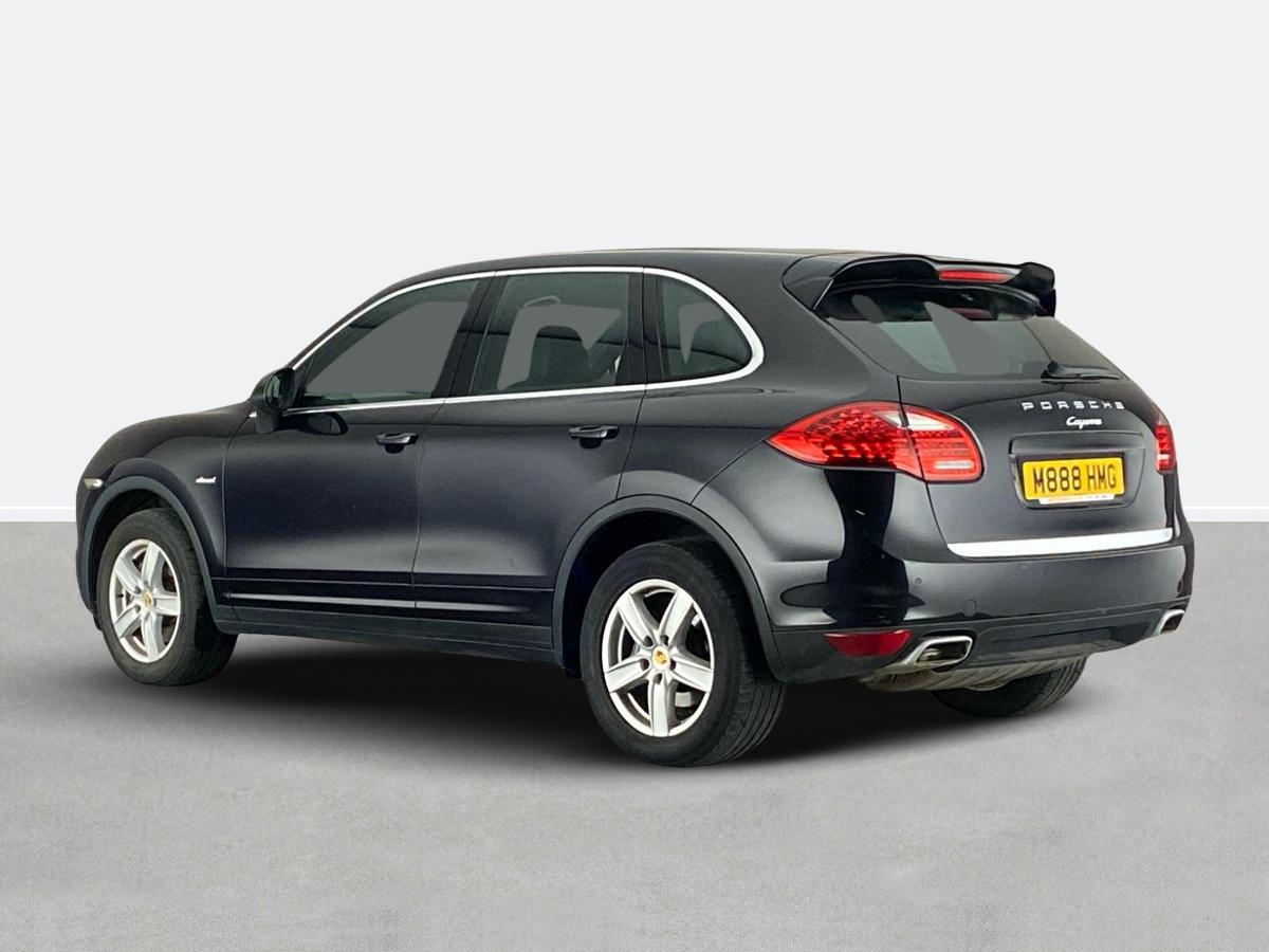 Used Porsche Cayenne 2013 for sale - 76662218: Photo 2