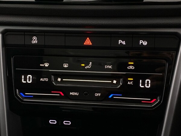 Used Volkswagen T-Roc 2022 for sale - 75536315: Photo 22