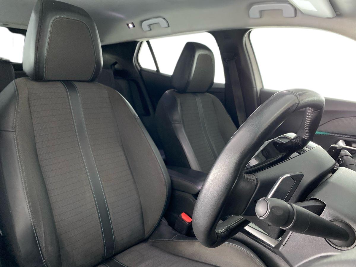 Used Peugeot 2008 2022 for sale - 76789649: Photo 13