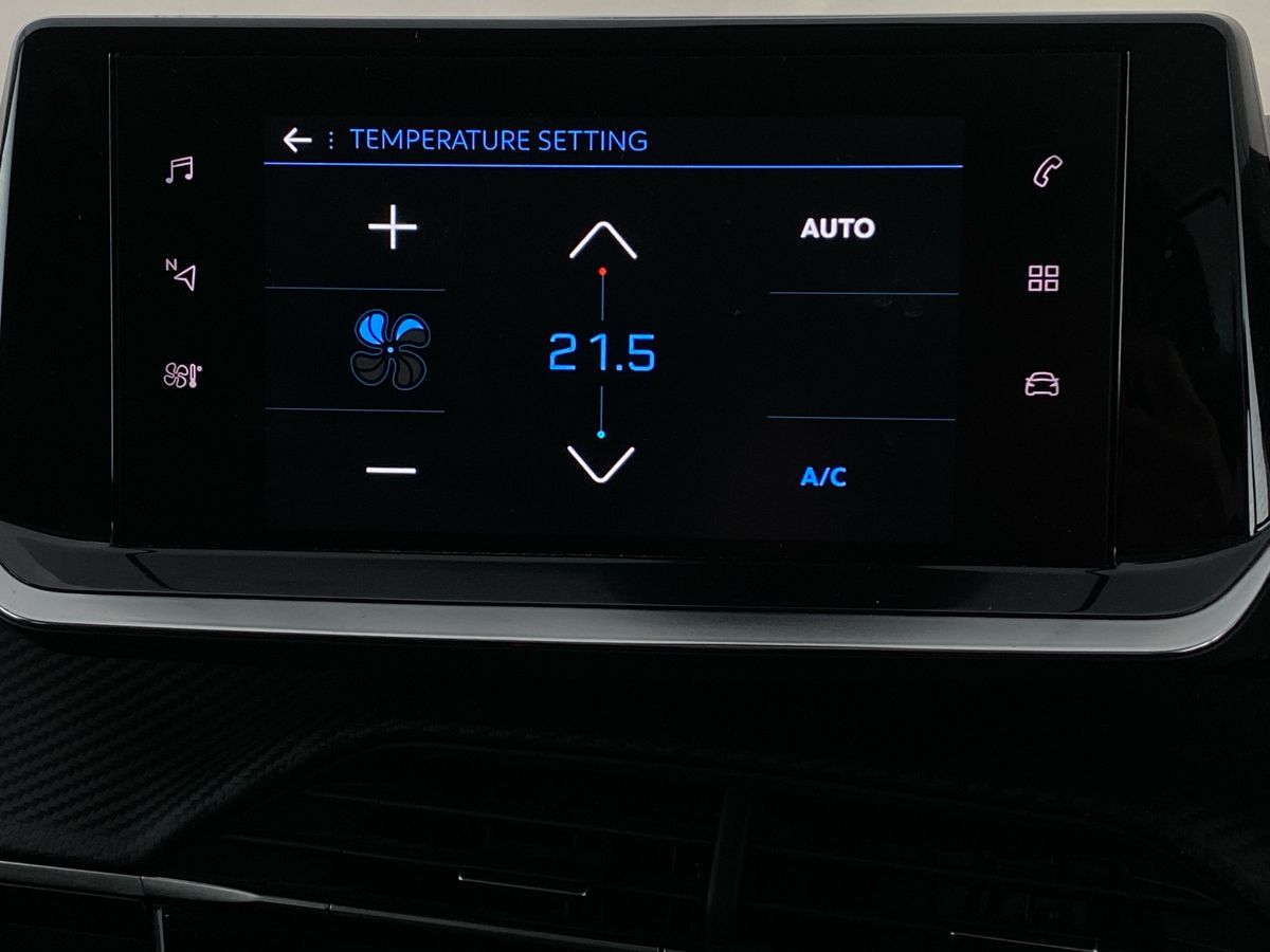 Used Peugeot 2008 2022 for sale - 76789649: Photo 18