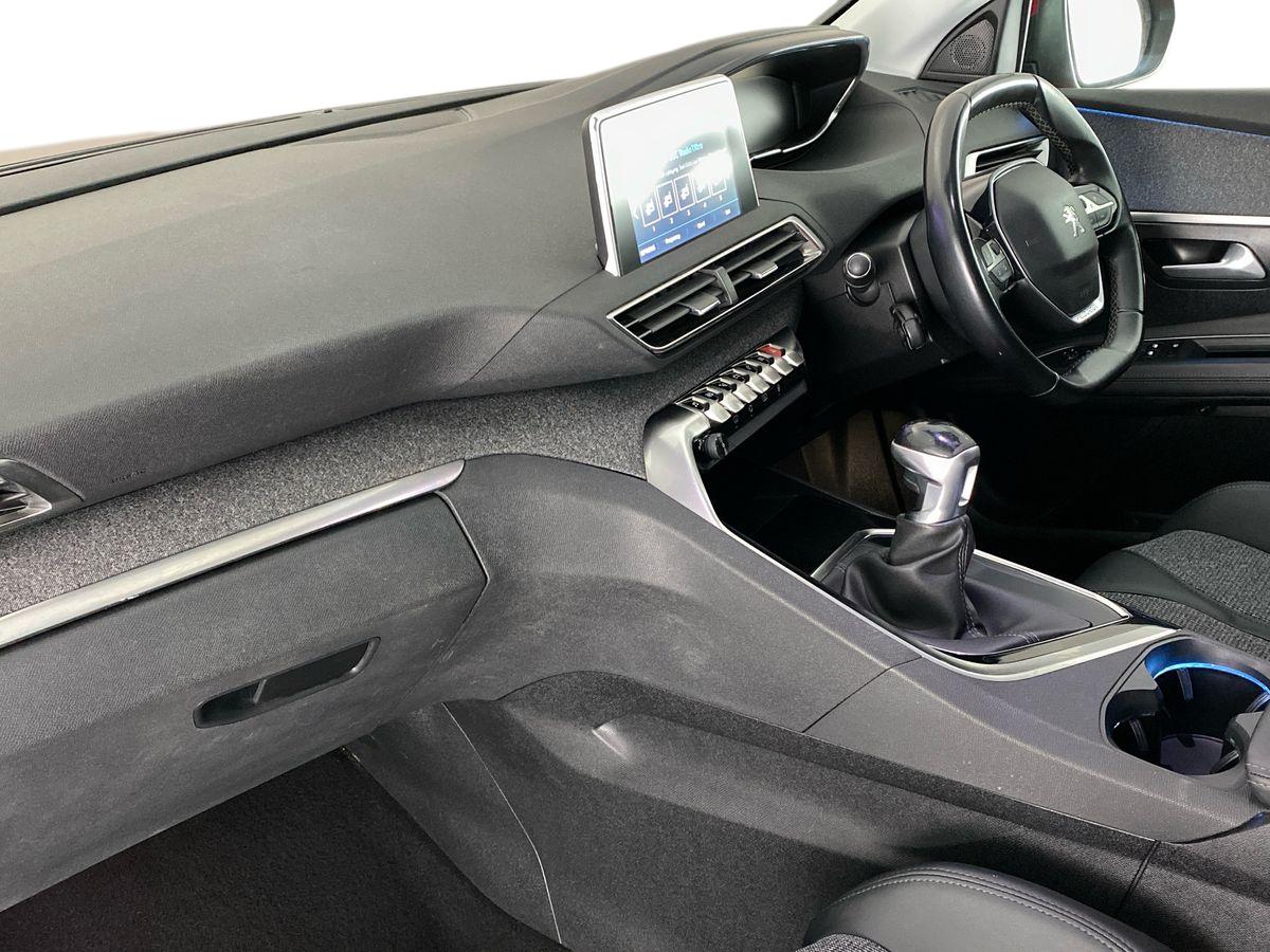 Used Peugeot 3008 2019 for sale - 76047360: Photo 14