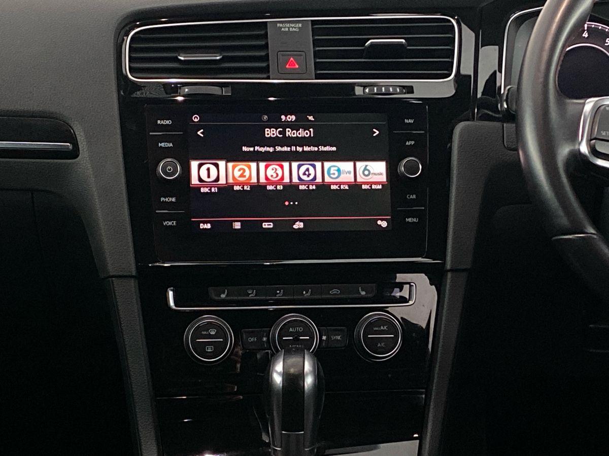 Used Volkswagen Golf 2019 for sale - 76636960: Photo 10