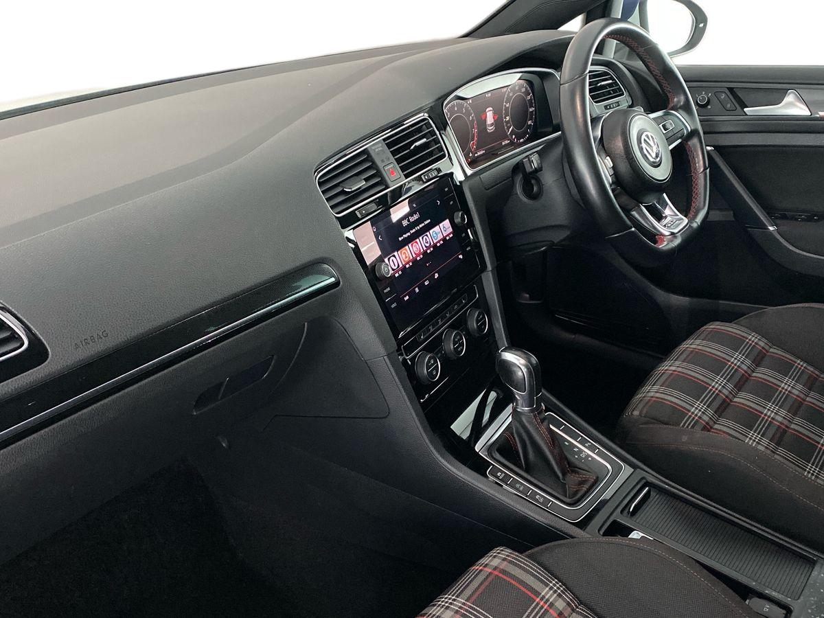 Used Volkswagen Golf 2019 for sale - 76636960: Photo 14