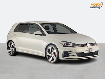 Used Volkswagen Golf 2019 for sale - 76636960: Photo