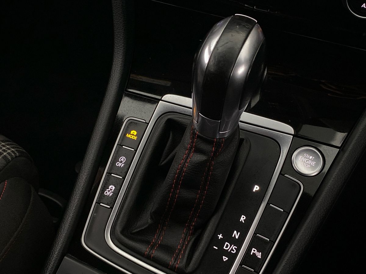 Used Volkswagen Golf 2019 for sale - 76636960: Photo 20