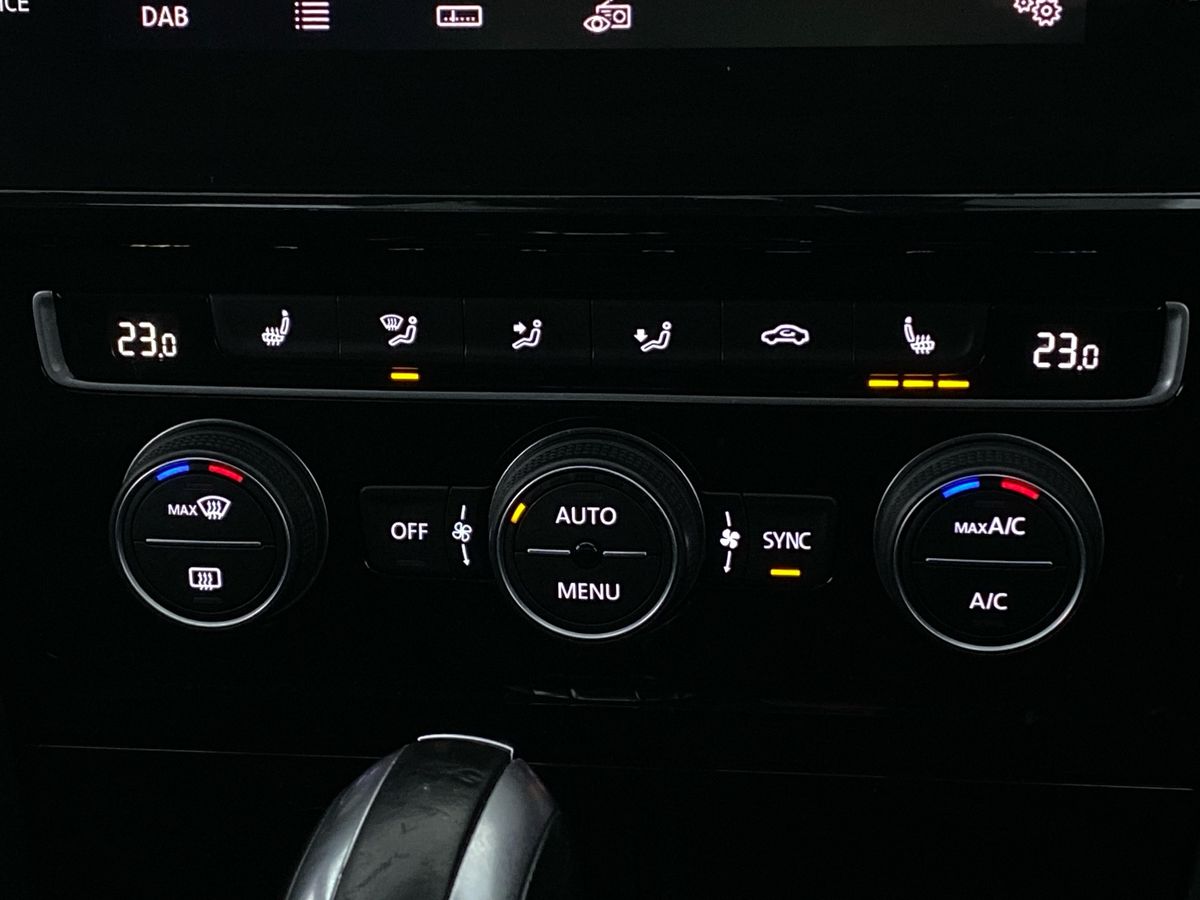 Used Volkswagen Golf 2019 for sale - 76636960: Photo 21