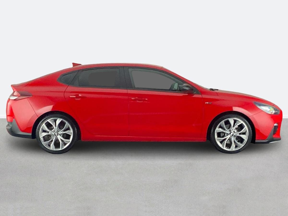 Used Hyundai i30 2019 for sale - 76192374: Photo 2