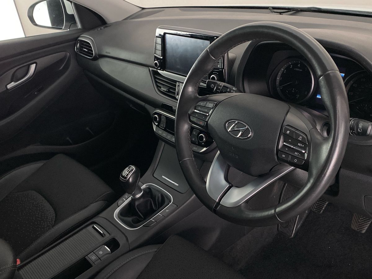 Used Hyundai i30 2018 for sale - 76047355: Photo 12