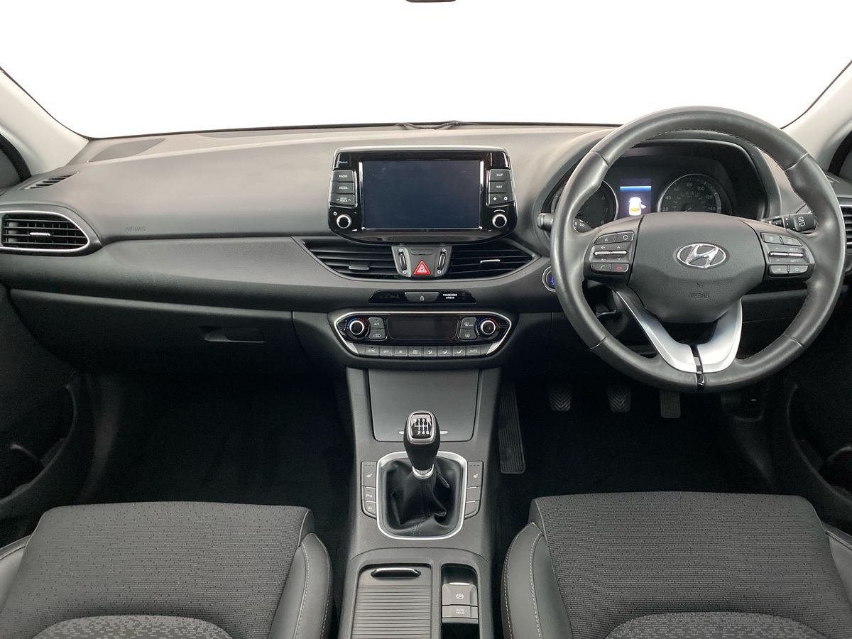 Used Hyundai i30 2018 for sale - 76047355: Photo 9