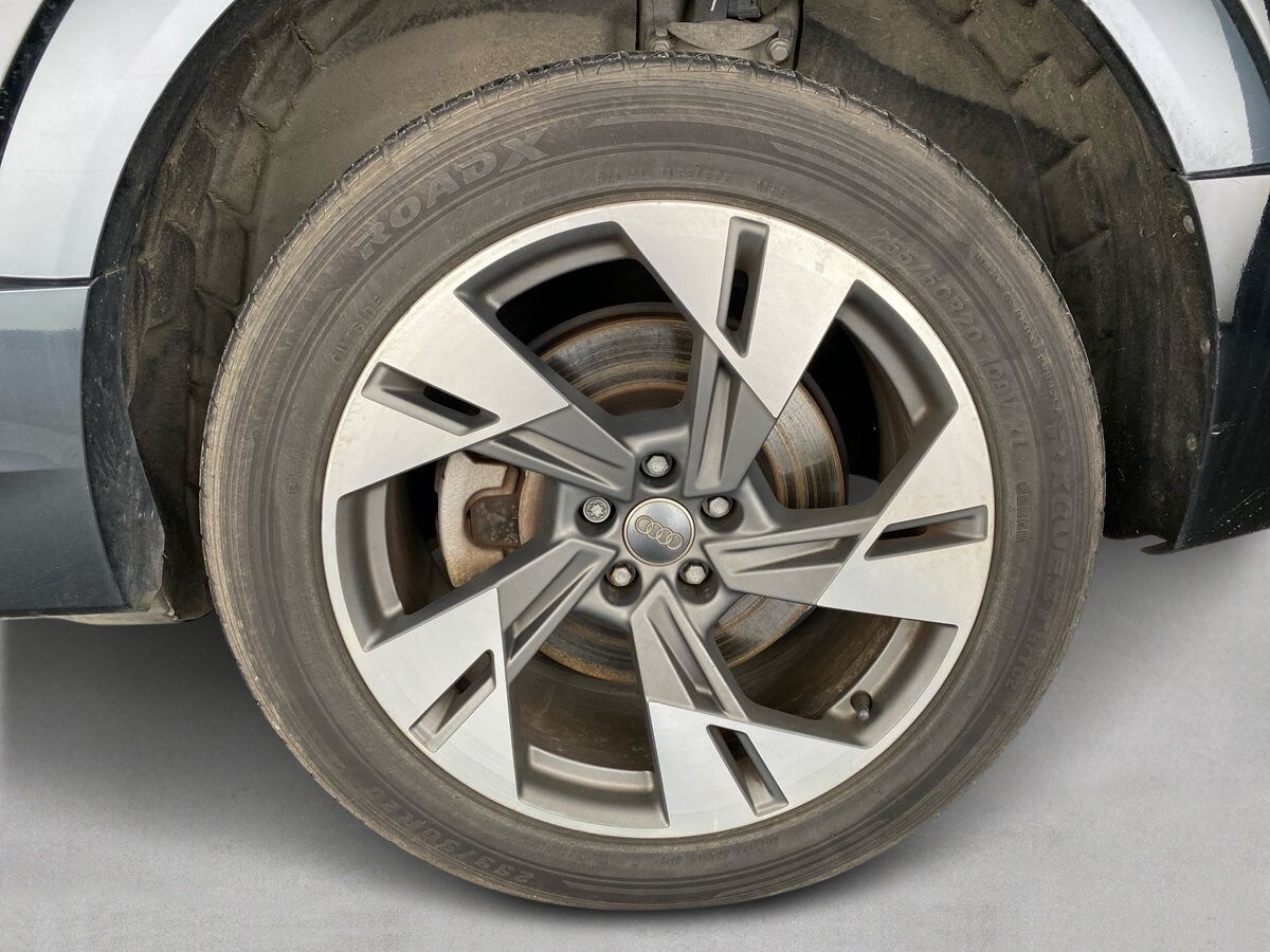 Used Audi e-tron 2020 for sale - 77000696: Photo 27