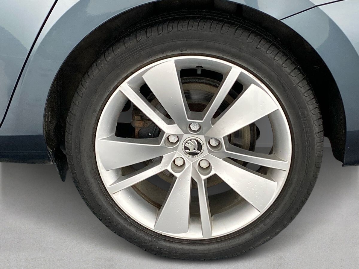 Used Skoda Superb 2019 for sale - 77742339: Photo 32