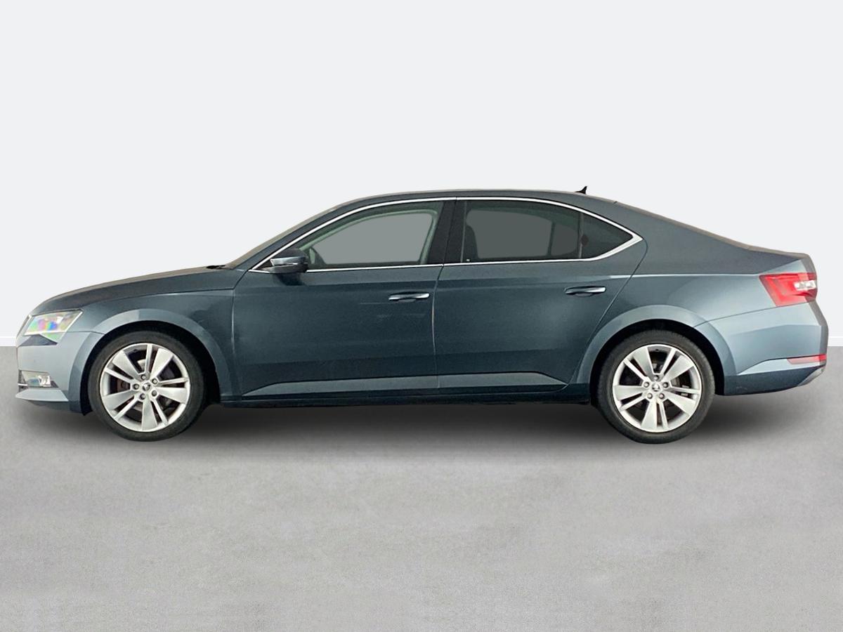 Used Skoda Superb 2019 for sale - 77742339: Photo 6