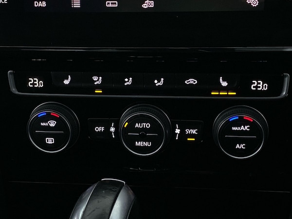Used Volkswagen Golf 2019 for sale - 76128588: Photo 21