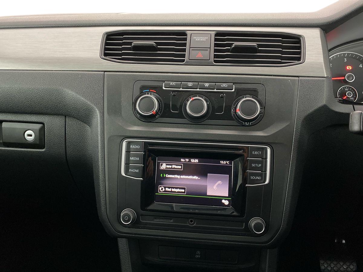 Used Volkswagen Caddy Maxi Life 2020 for sale - 77878937: Photo 10