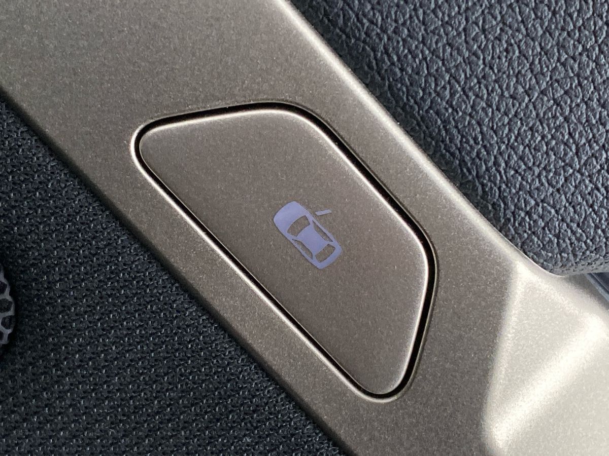 Vehicle 33