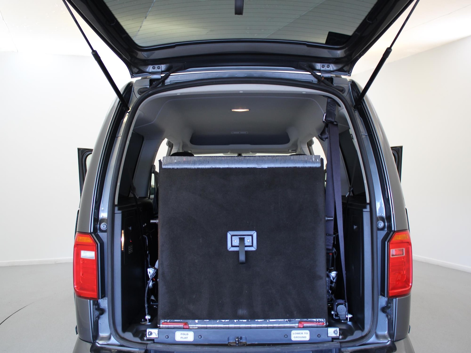 Used Volkswagen Caddy Maxi Life 2019 for sale - 77996429: Photo 36