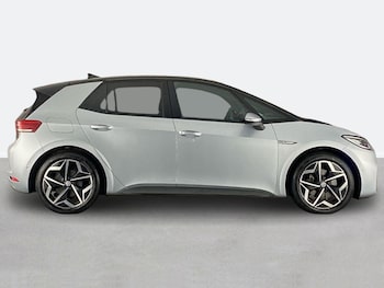 Used Volkswagen ID.3 2023 for sale - 79217563: Photo