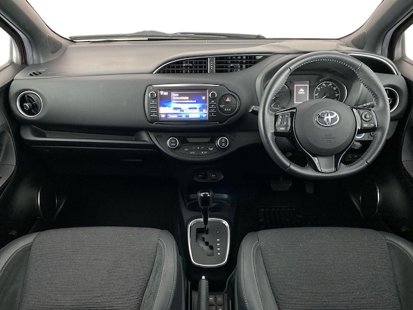 Used Toyota Yaris 2018 for sale - 75260160: Photo 6