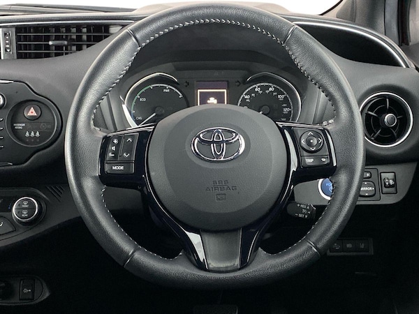Used Toyota Yaris 2018 for sale - 75260160: Photo 8