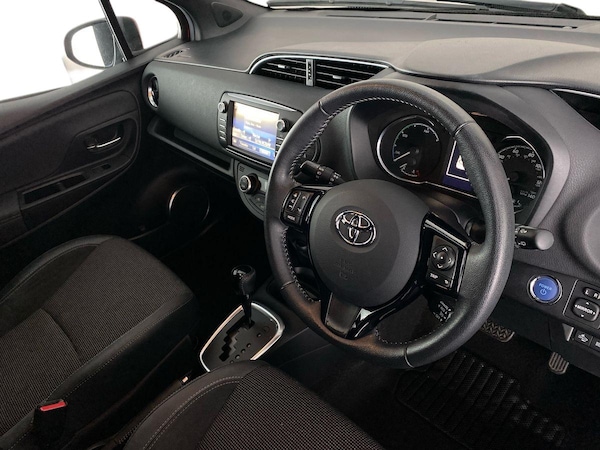 Used Toyota Yaris 2018 for sale - 75260160: Photo 9
