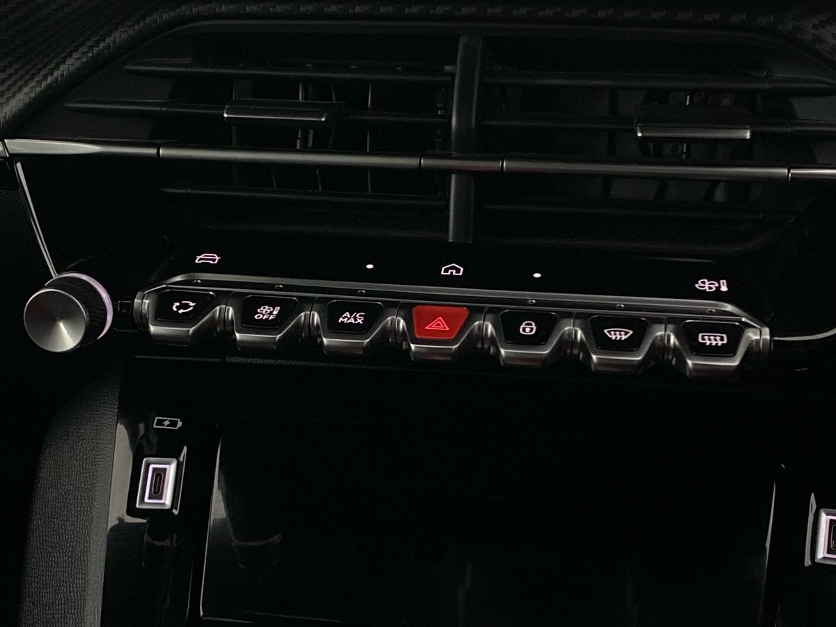 Used Peugeot 2008 2023 for sale - 76330542: Photo 25