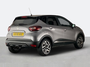 Used Renault Captur 2018 for sale - 79456102: Photo