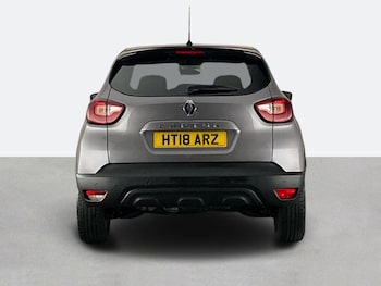Used Renault Captur 2018 for sale - 79456102: Photo