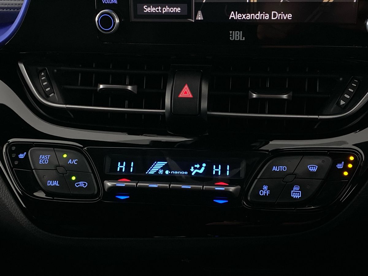 Used Toyota C-HR 2020 for sale - 76890165: Photo 23