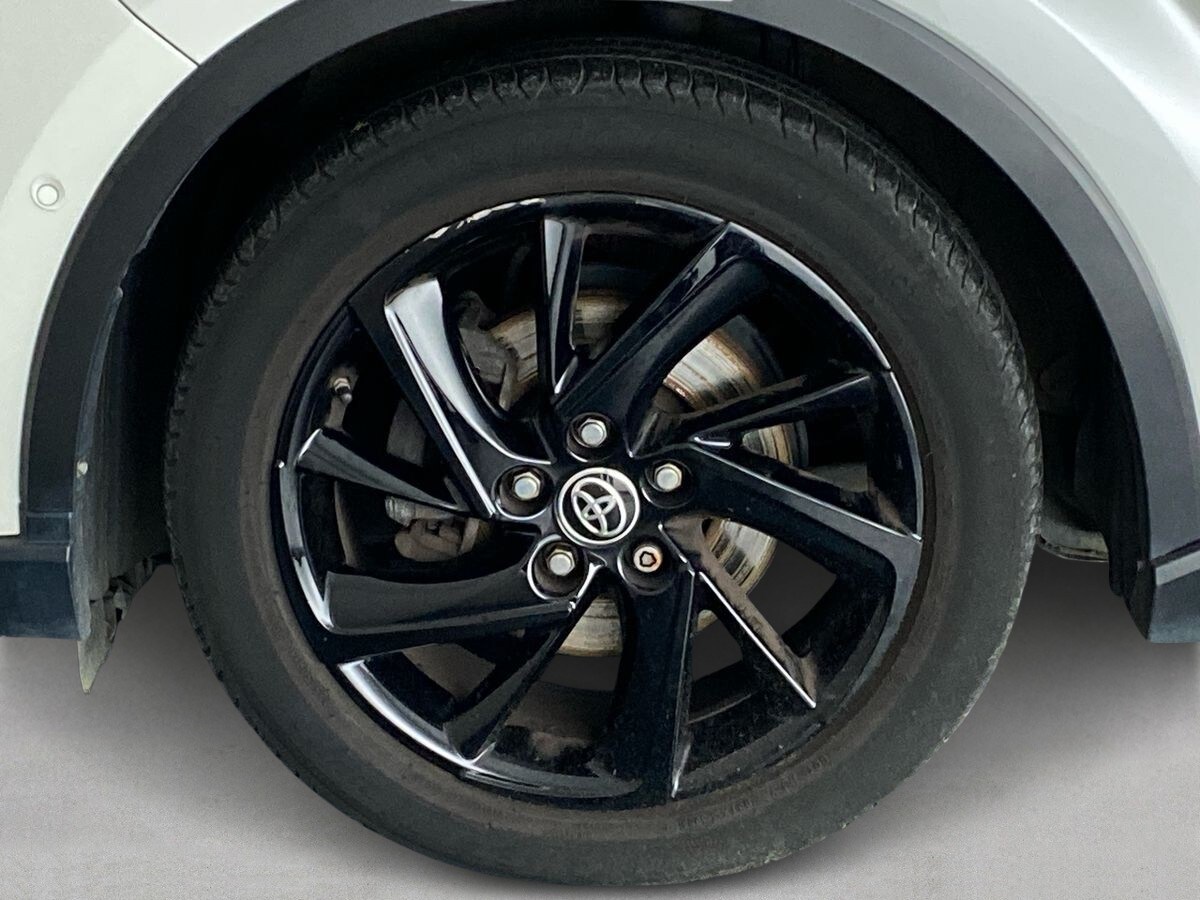 Used Toyota C-HR 2020 for sale - 76890165: Photo 30