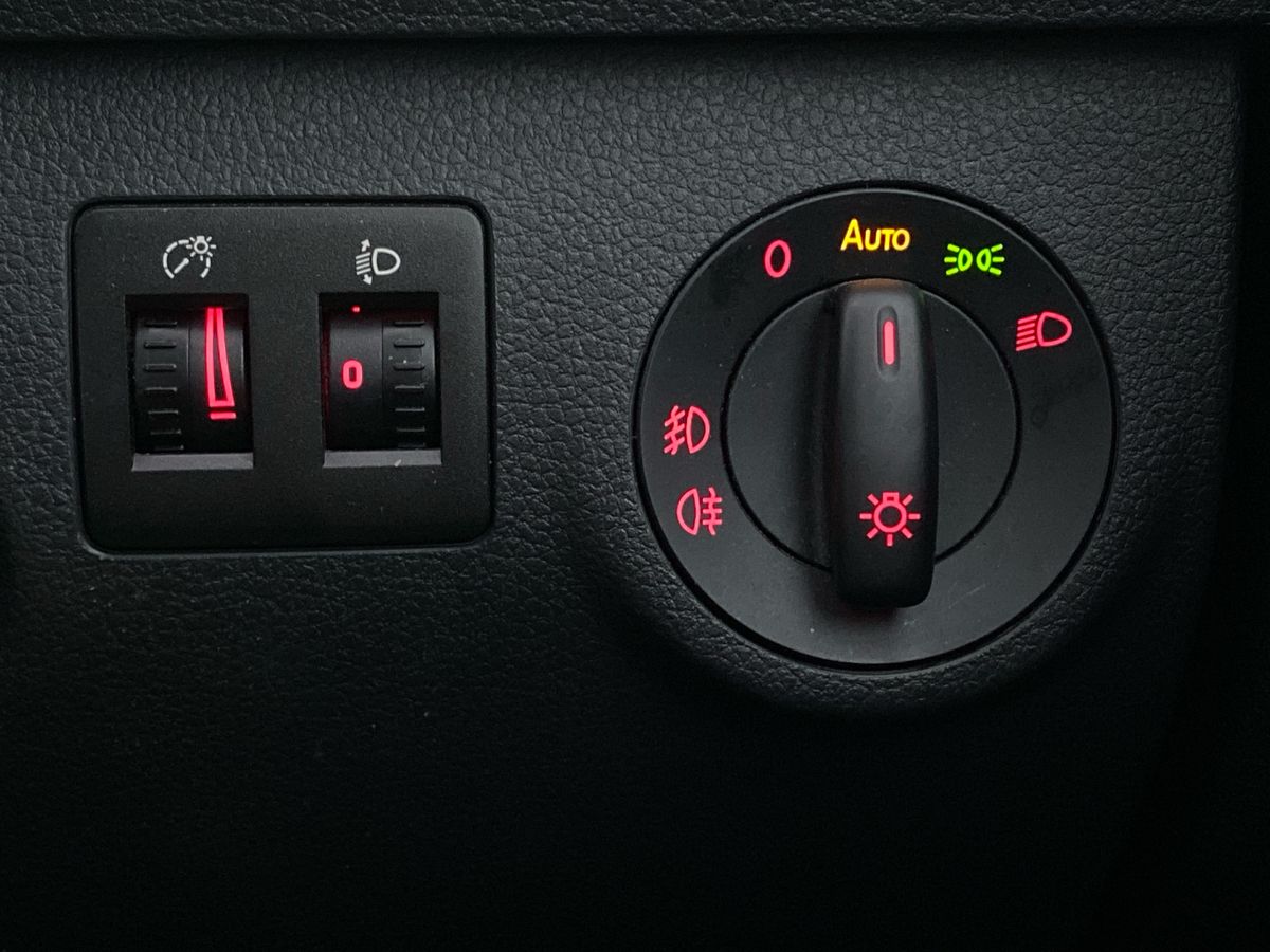 Used Volkswagen Caddy Maxi Life 2020 for sale - 76594471: Photo 23