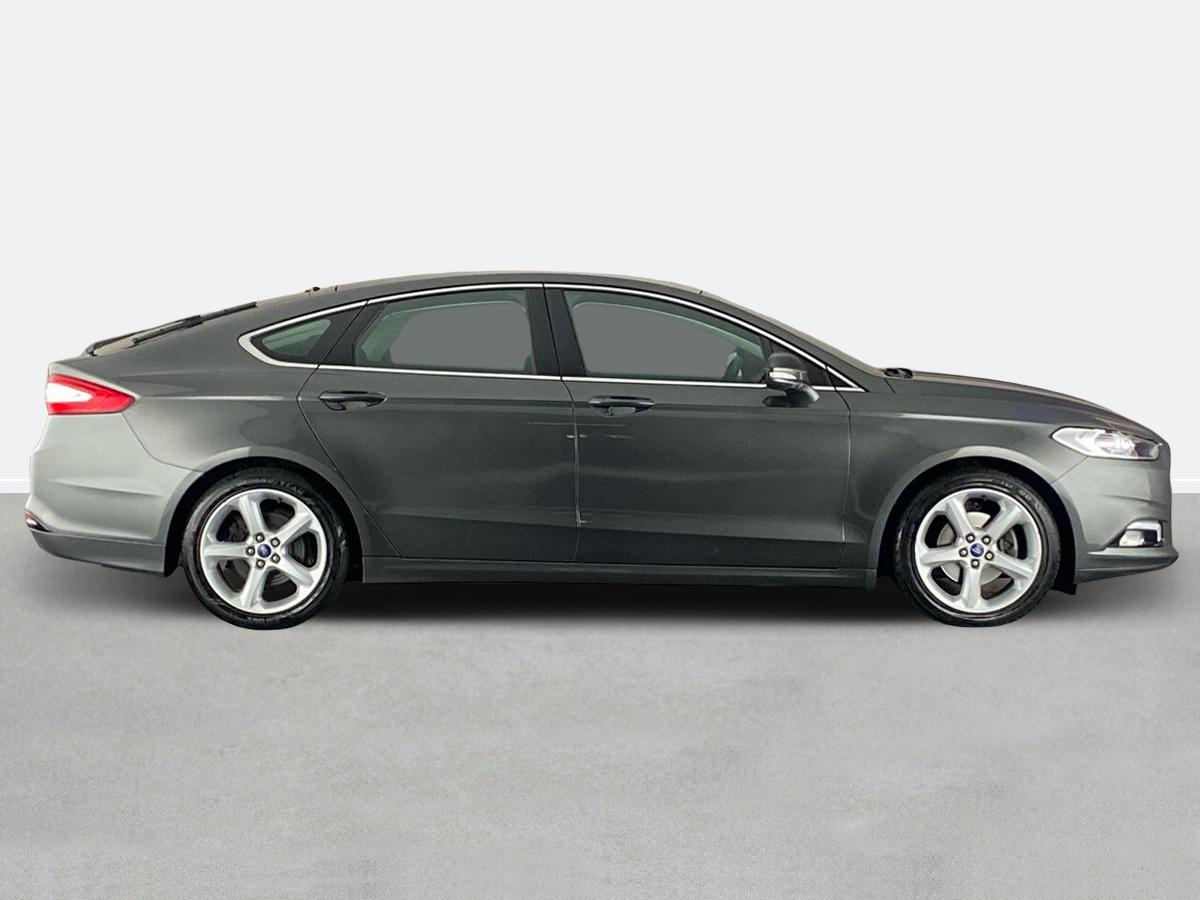 Used Ford Mondeo 2016 for sale - 76128595: Photo 2