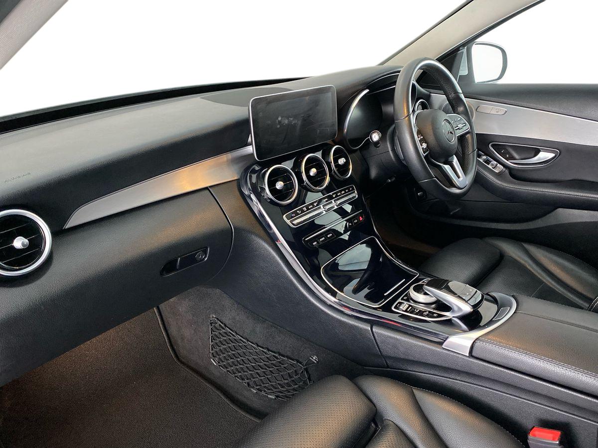 Used Mercedes-Benz C Class 2018 for sale - 77649334: Photo 14