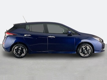 Used Nissan Leaf 2022 for sale - 76177383: Photo 2