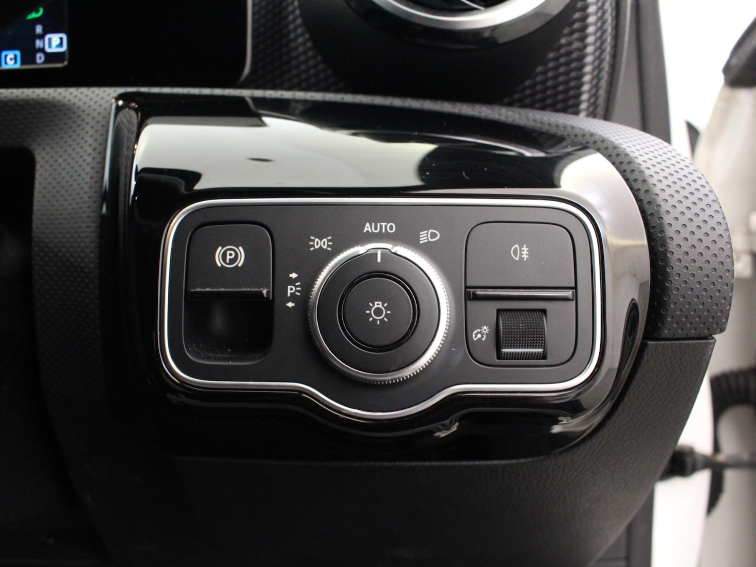 Used Mercedes-Benz A-Class 2019 for sale - 77742239: Photo 31