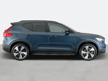 Used Volvo XC40 2022 for sale - 75454040: Photo
