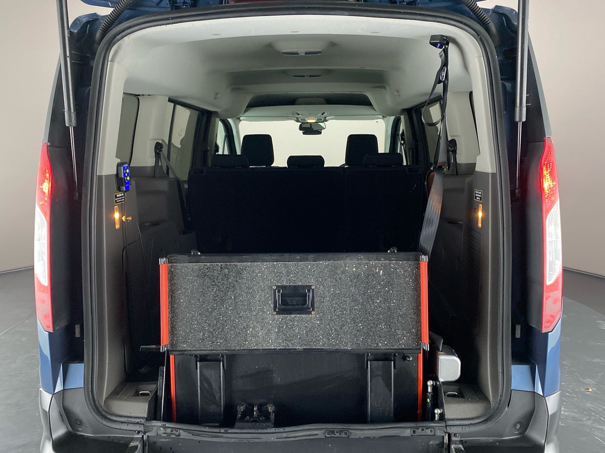 Used Ford Grand Tourneo Connect 2021 for sale - 76515800: Photo 25