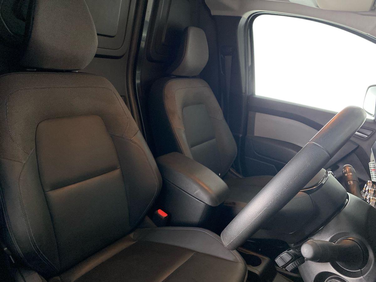 Used Nissan Other 2023 for sale - 77000728: Photo 13