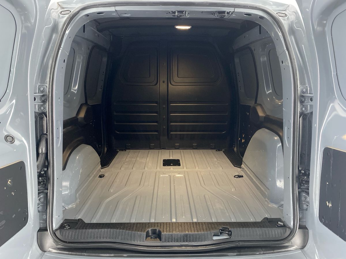 Used Nissan Other 2023 for sale - 77000728: Photo 27