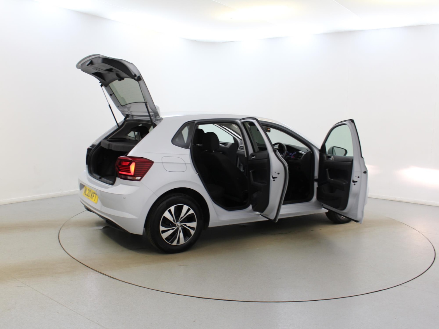 Used Volkswagen Polo 2020 for sale - 77415135: Photo 32