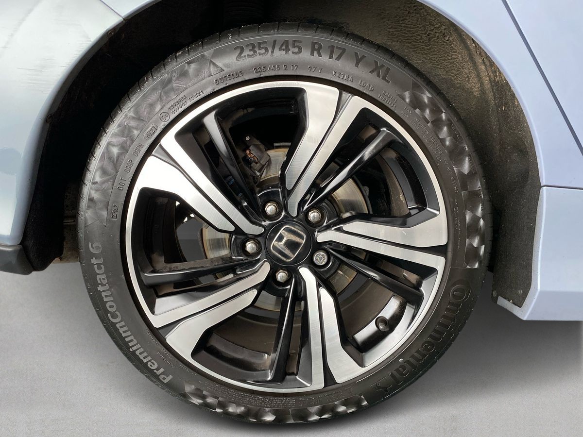 Used Honda Civic 2018 for sale - 77812596: Photo 28