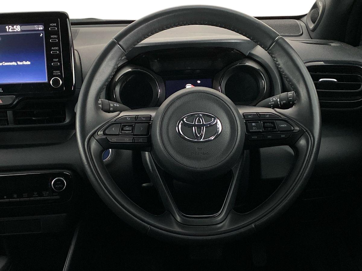 Used Toyota Yaris 2022 for sale - 75454012: Photo 11